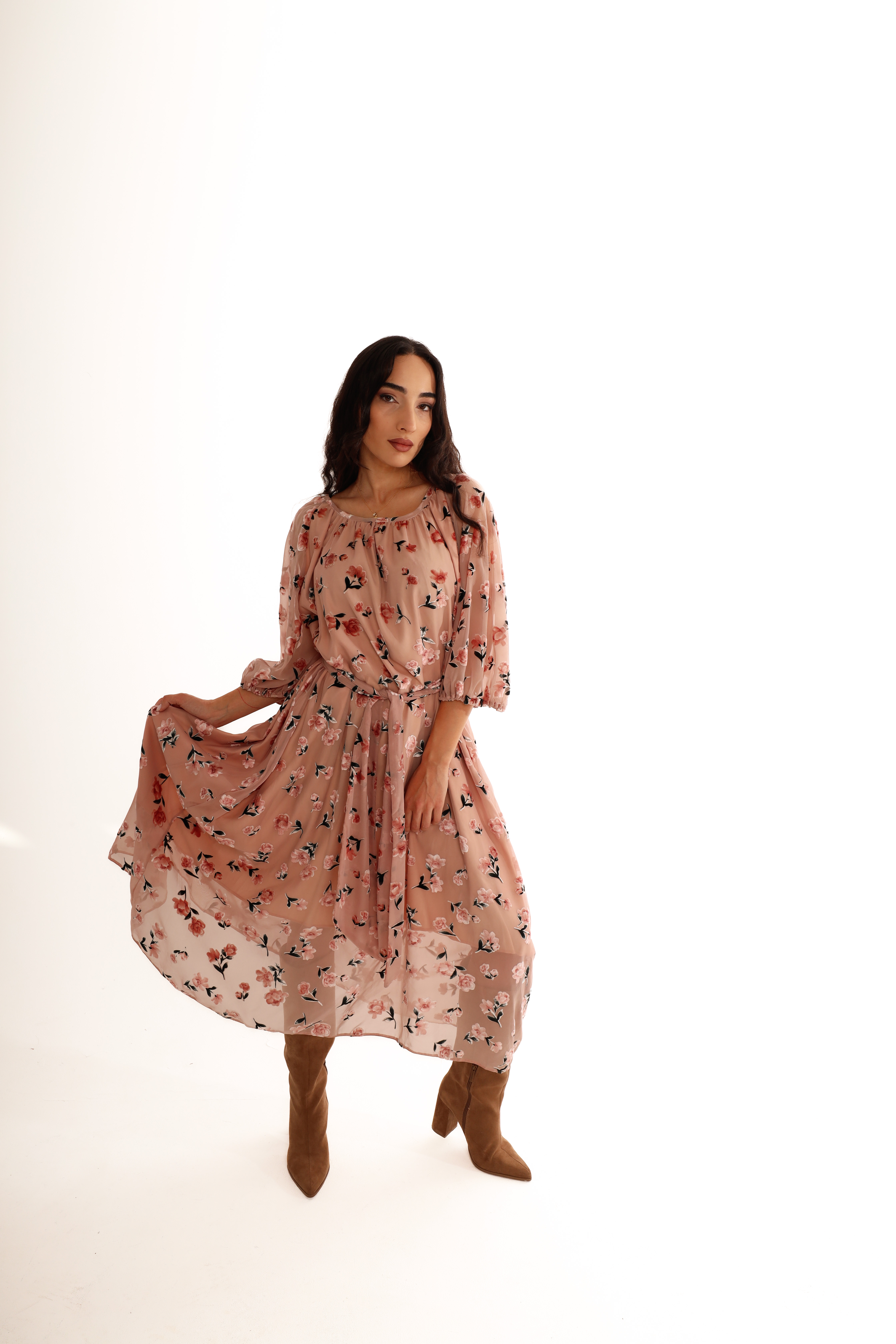 კაბა ყვავილებით